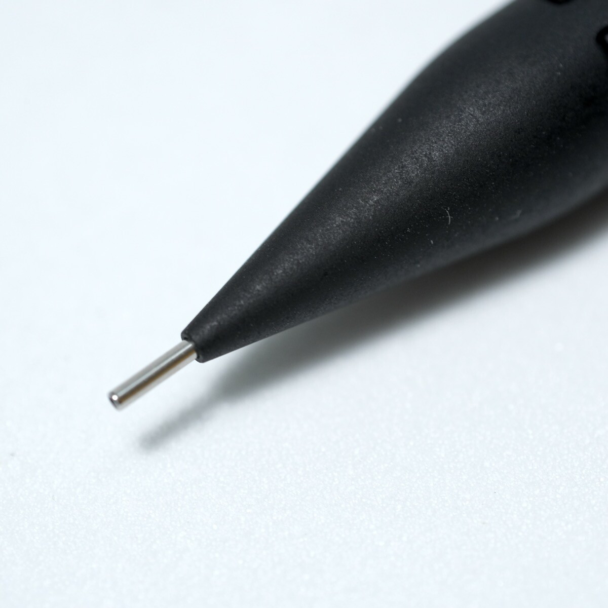 Pentel SMASH Q1005 筆心護套微距